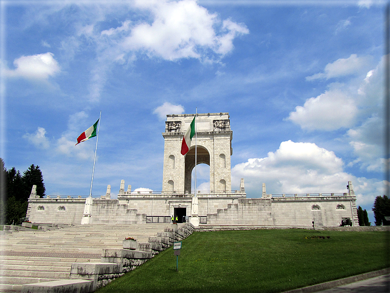 foto Sacrario militare di Asiago